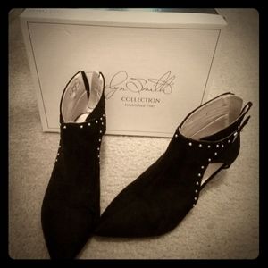 Jaclyn Smith black bling ankle boots